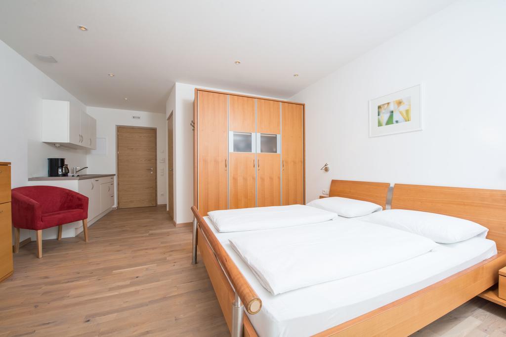 Apartment Edelweiss Brunico Room photo