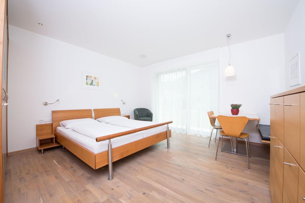 Apartment Edelweiss Brunico Room photo